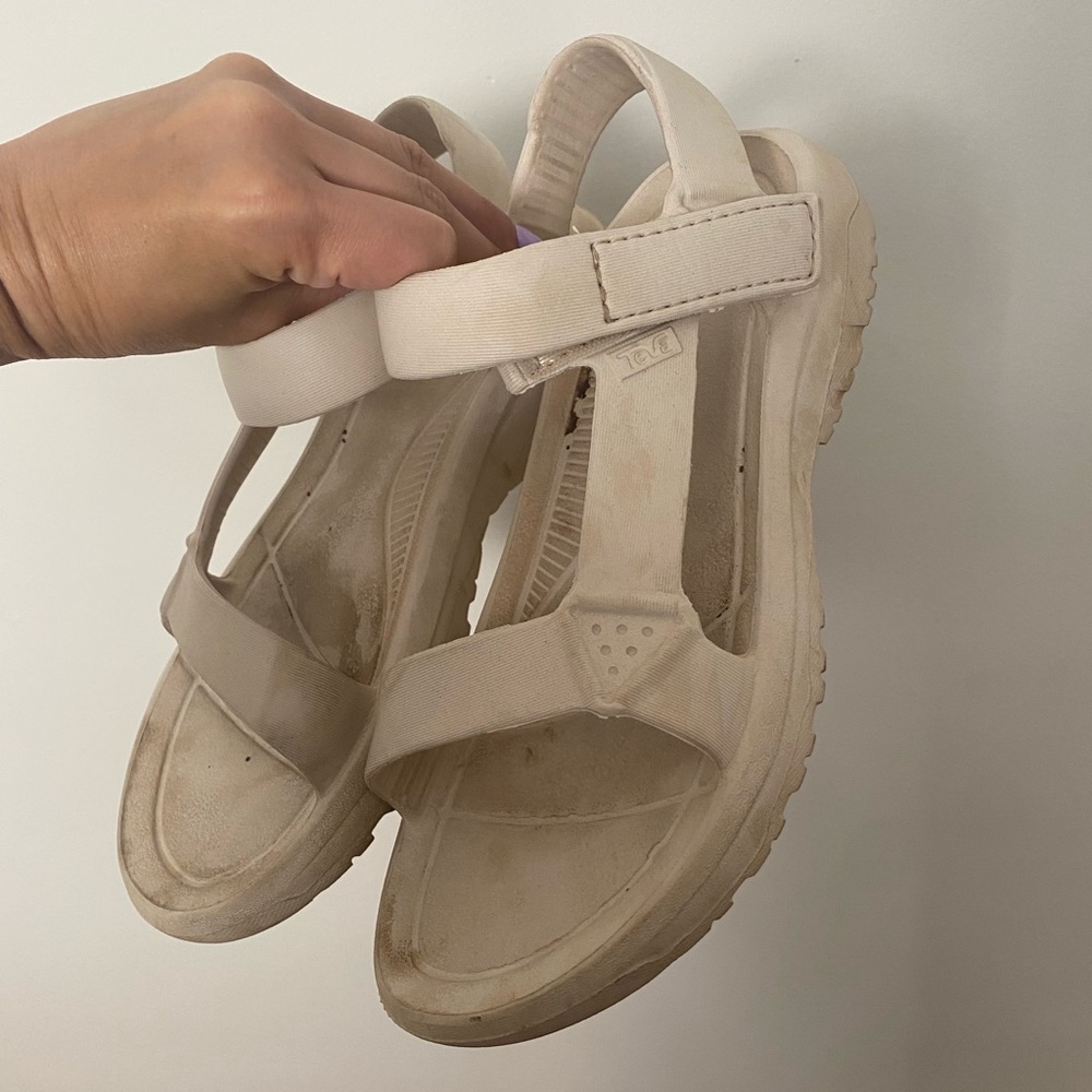 Cream plastic tevas